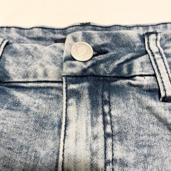 Aeropostale Aero High Rise Curvy Midi Denim Shorts Womens Size 10 Distressed - Picture 2 of 14